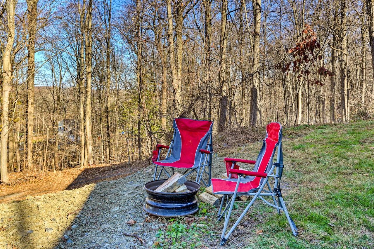 Charming Beacon Apt With Fire Pit Near Hiking! Ngoại thất bức ảnh